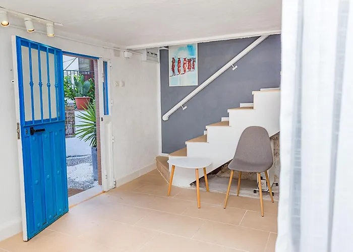 Cute Andalusian Townhouse With Terrace And Views.