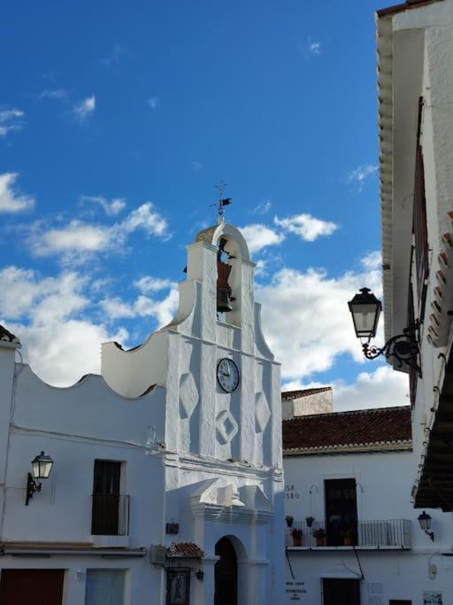 Cute Andalusian Townhouse With Terrace And Views. Apartamento