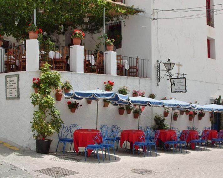 Cute Andalusian Townhouse With Terrace And Views. *