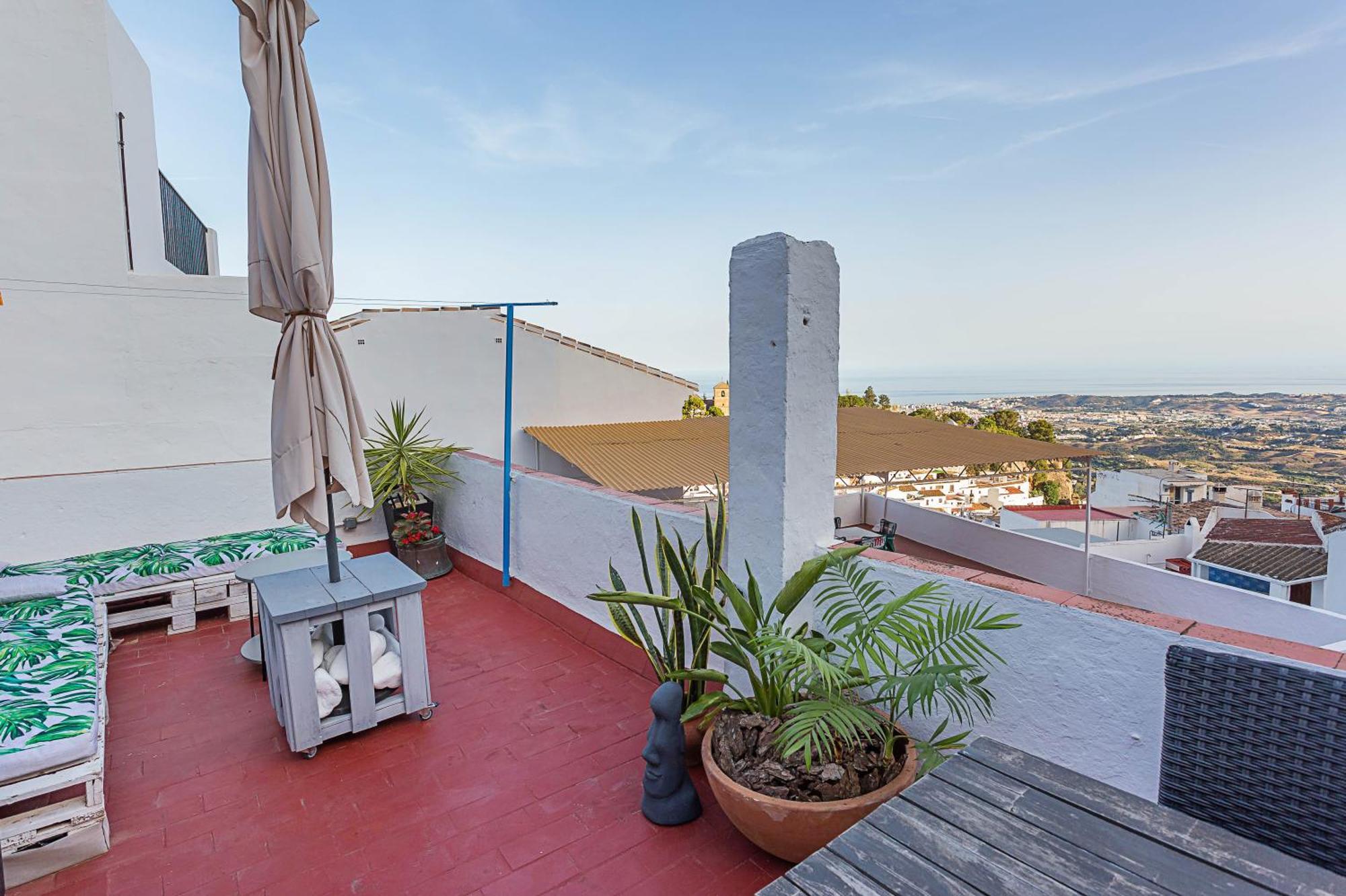 Cute Andalusian Townhouse With Terrace And Views. * Mijas