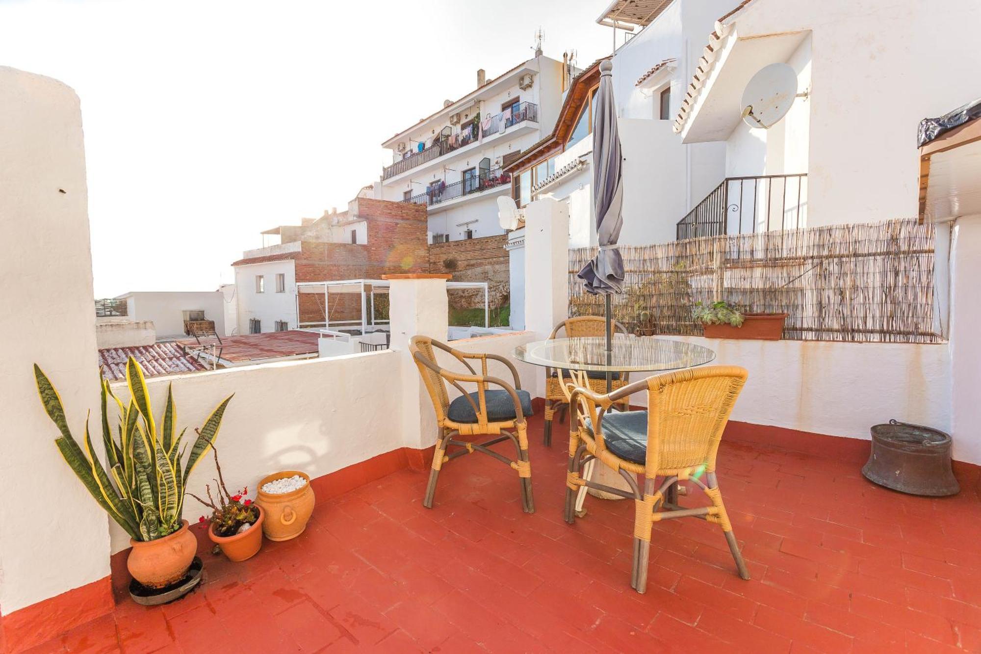 Cute Andalusian Townhouse With Terrace And Views. Apartament *